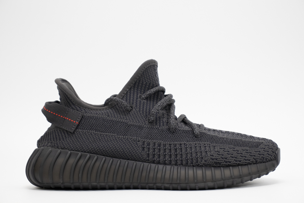 yeezy boost 350 v2 black (non-reflective)