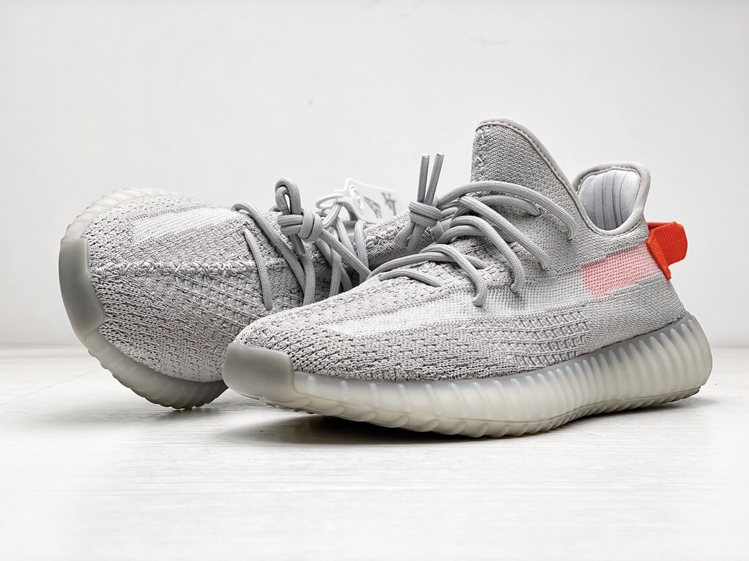 yeezy 350 v2 “tail light” replica