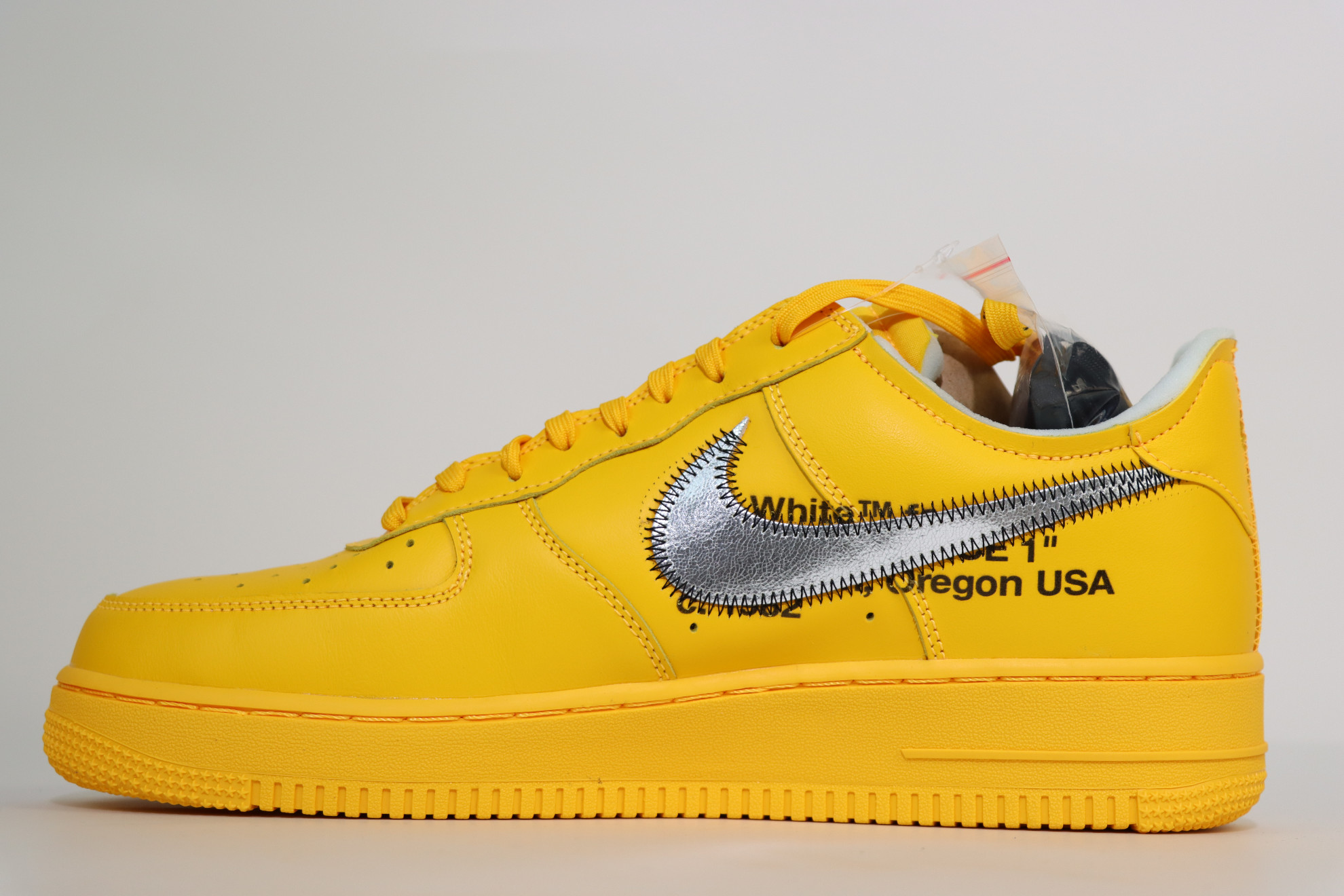 off-white x nk air force 1 “university gold” replica