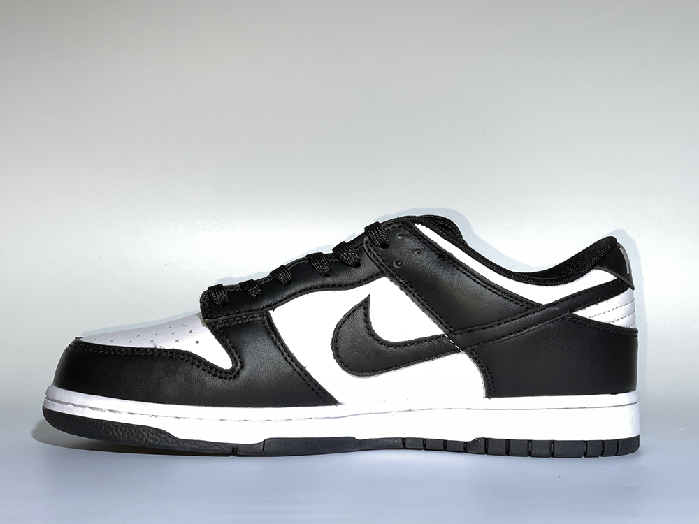 dunk low retro white black panda reps