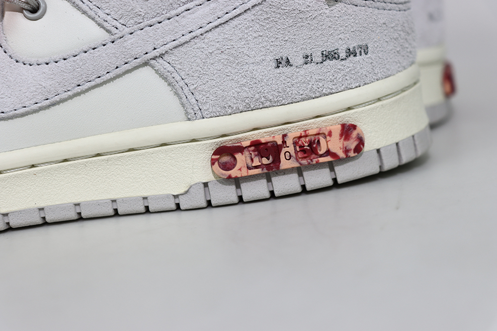 dunk low off-white lot 19 reps