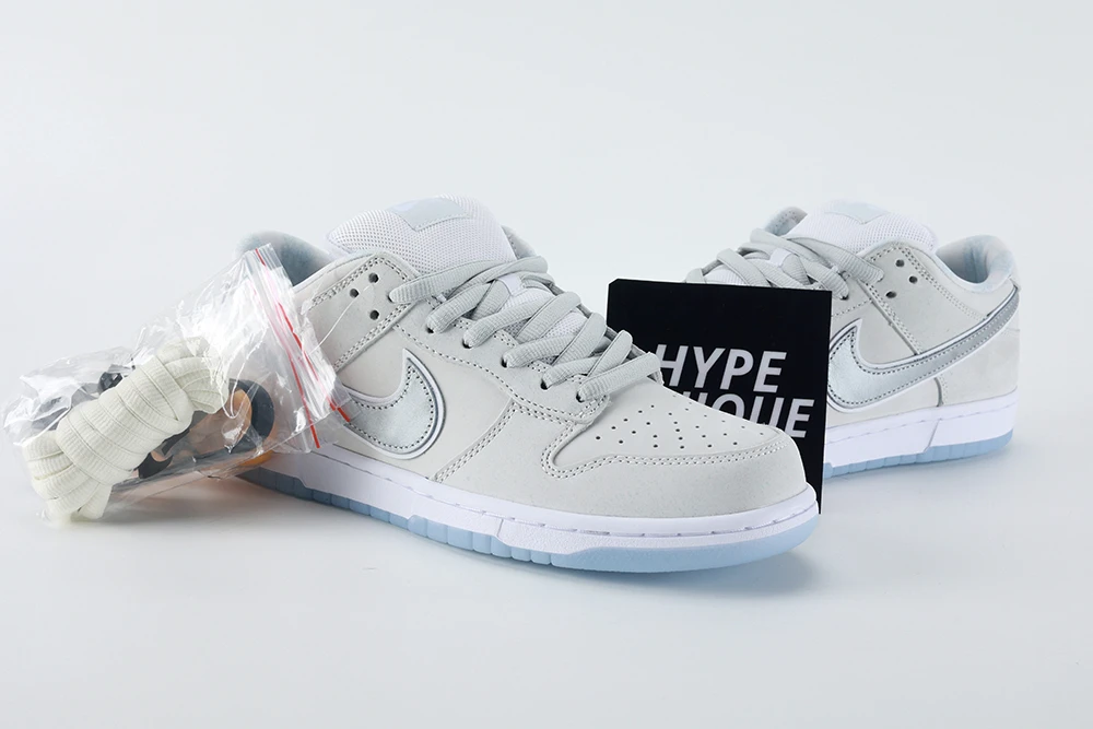 sb dunk low white lobster (friends and family) reps