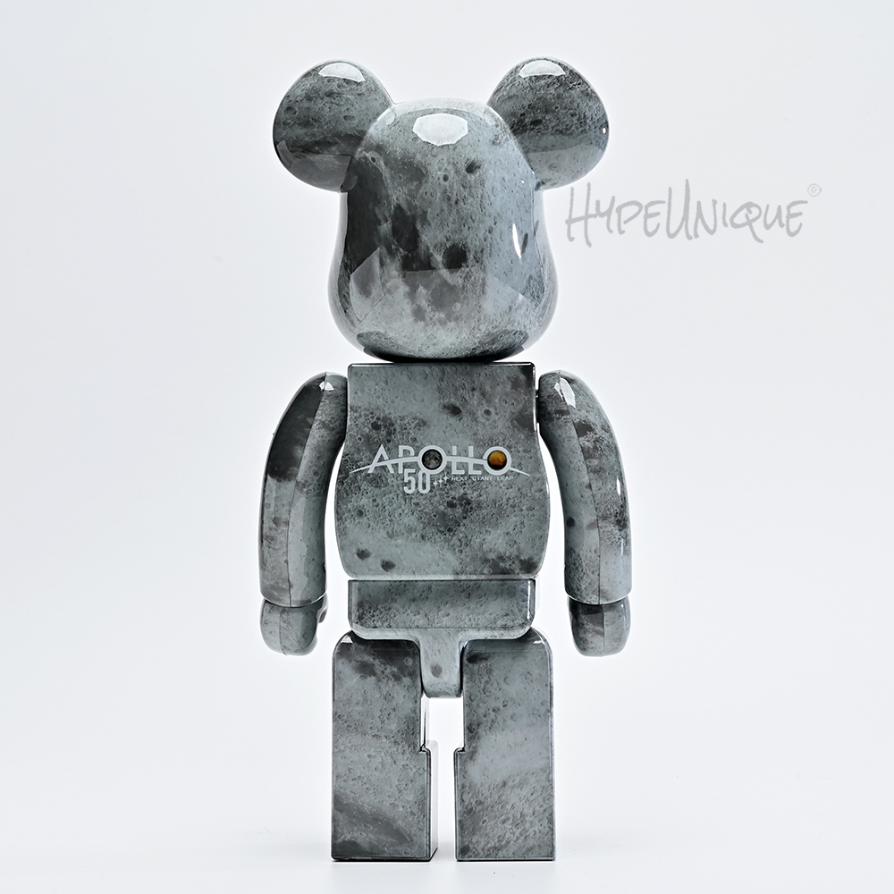 bearbrick moon 400% grey