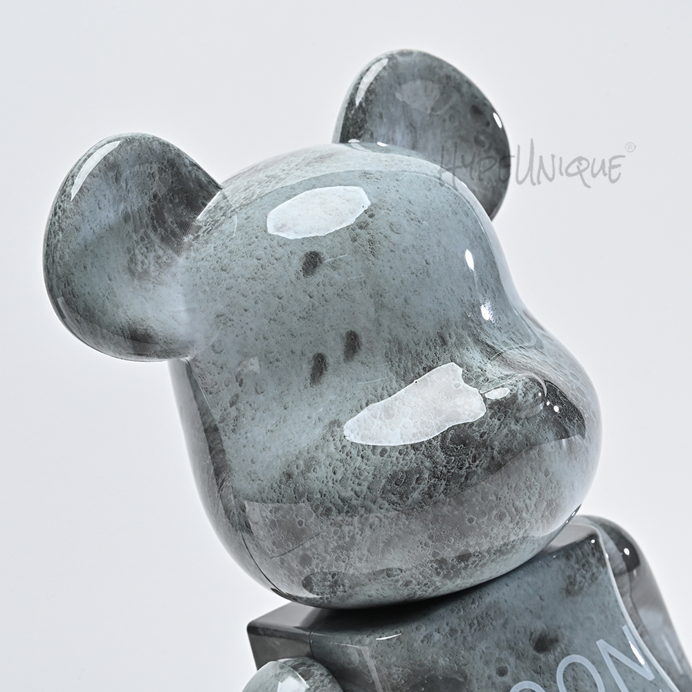 bearbrick moon 400% grey