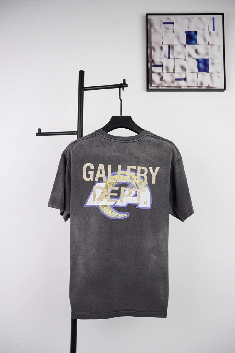 gallery dept rams print t-shirt