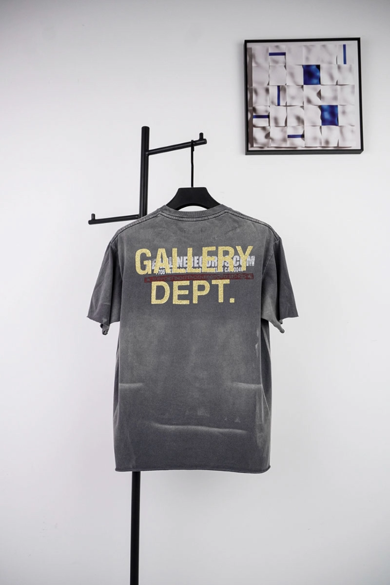 gallery dept record print t-shirt