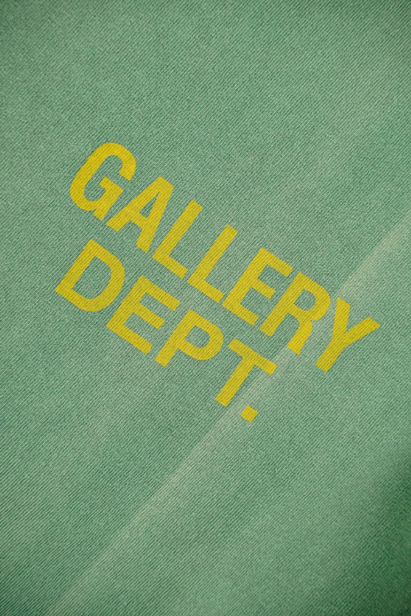 gallery dept vintage logo t-shirt green