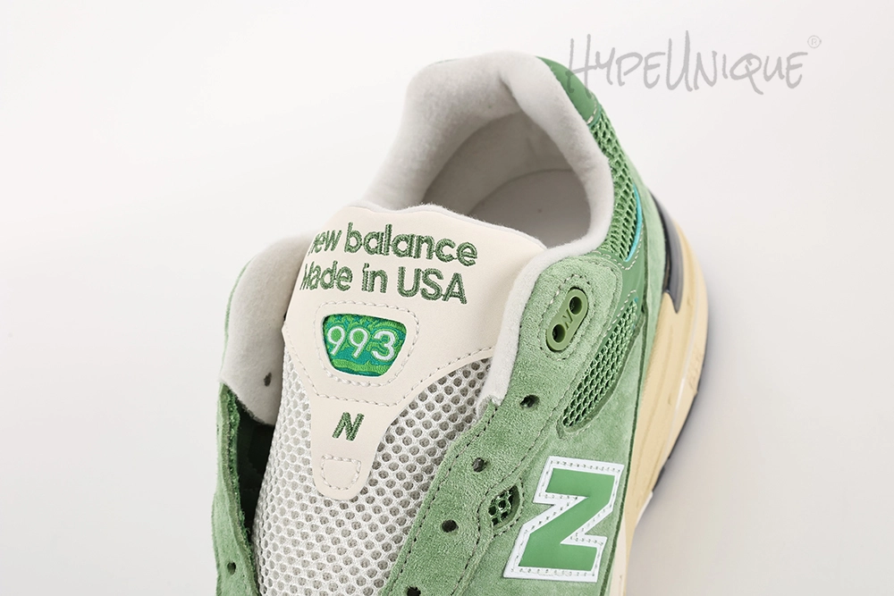 new balance ‘made in usa’ 993 – chive