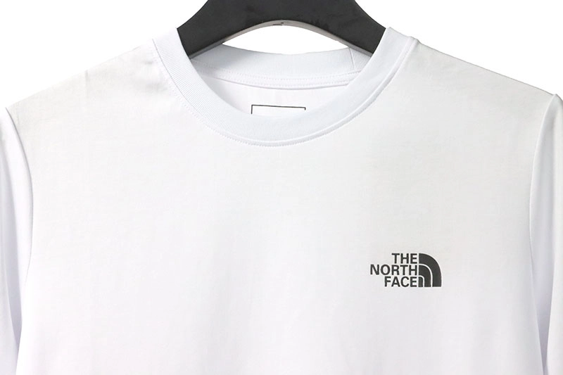 the north face small logo t-shirt