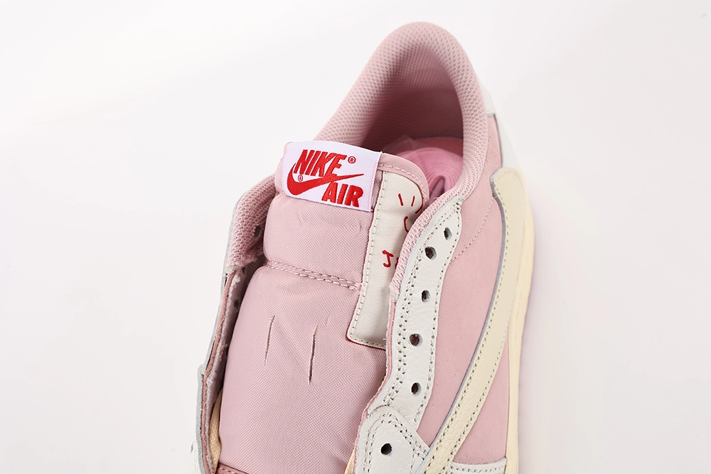 travis scott air jordan 1 low “white pink”