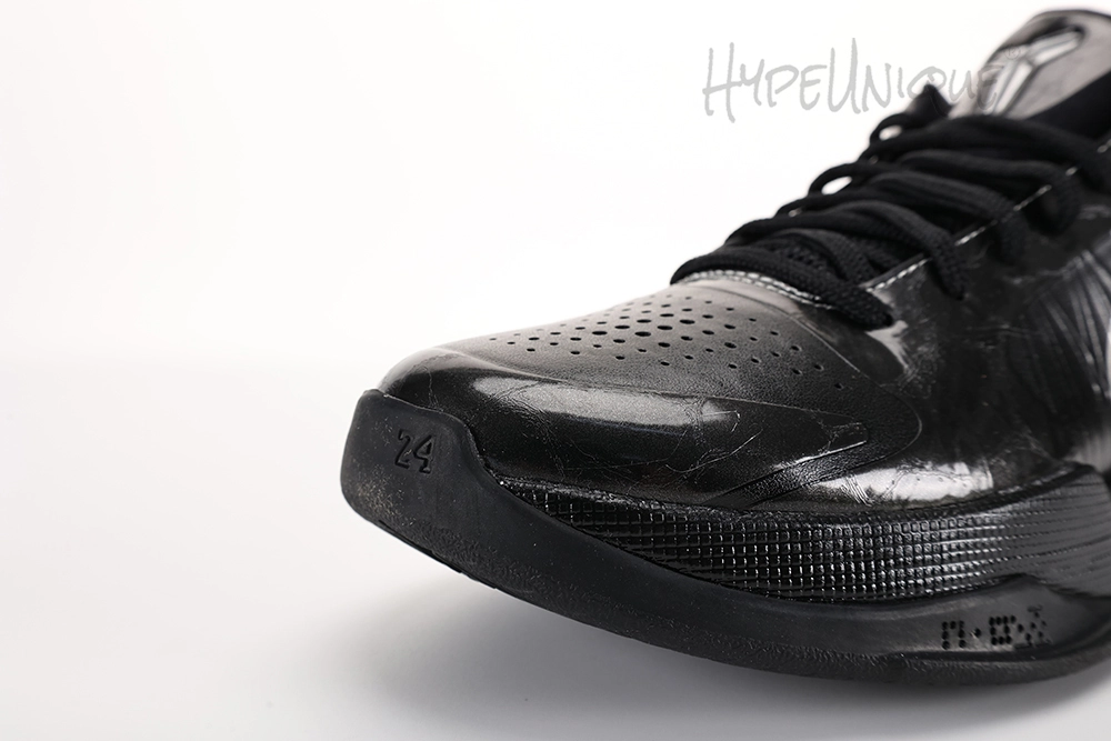 zoom kobe 5 ‘black out’